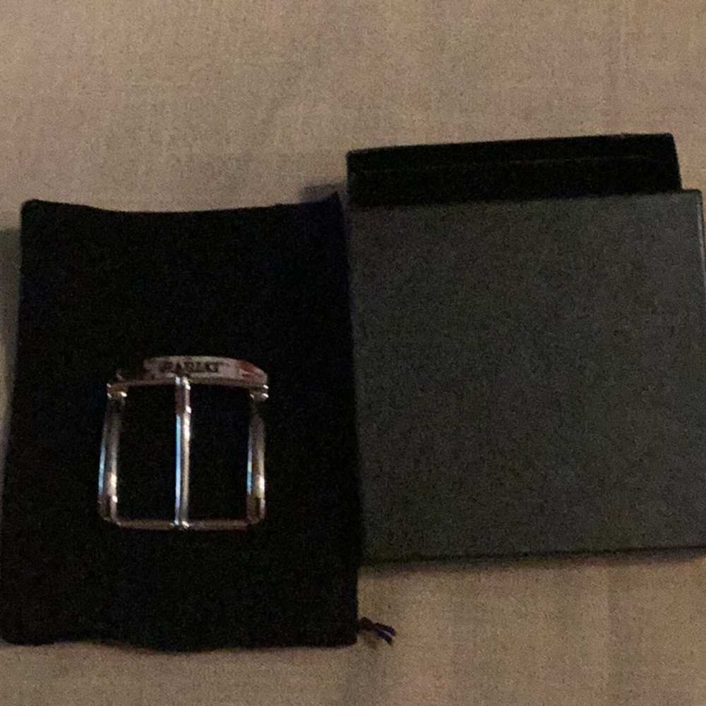 New Ariat belt buckle